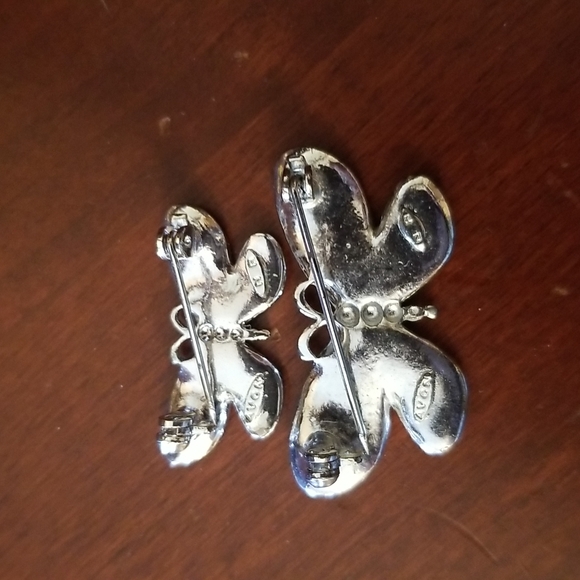 Avon Vintage Pink and Blue Butterfly Pins (set of 2) - Picture 2 of 7